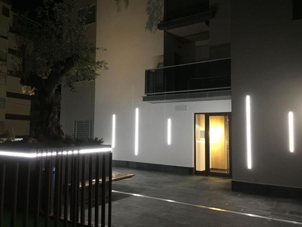 Edificio Attikos - Solo Familias Gandía Exterior foto